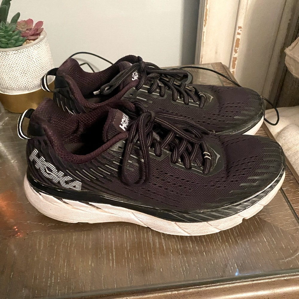 MAKE OFFER Hoka shoes